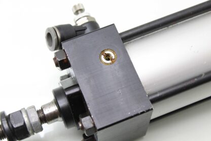 Numatics F2AL-05M3C-CAA0 / Air Cylinder / 2" Bore / A Series / 5.750" Stroke - Used - Image 23