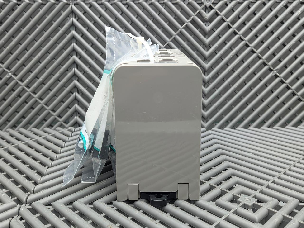 Panduit IndustrialNet FDME8RG Blank Patch Panel - New other (see details) - Image 13