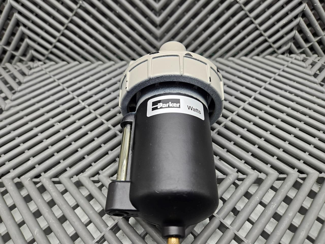 Parker F702-04W9/M1 1" NPT Pneumatic Filter, 250psi - Used - Image 7