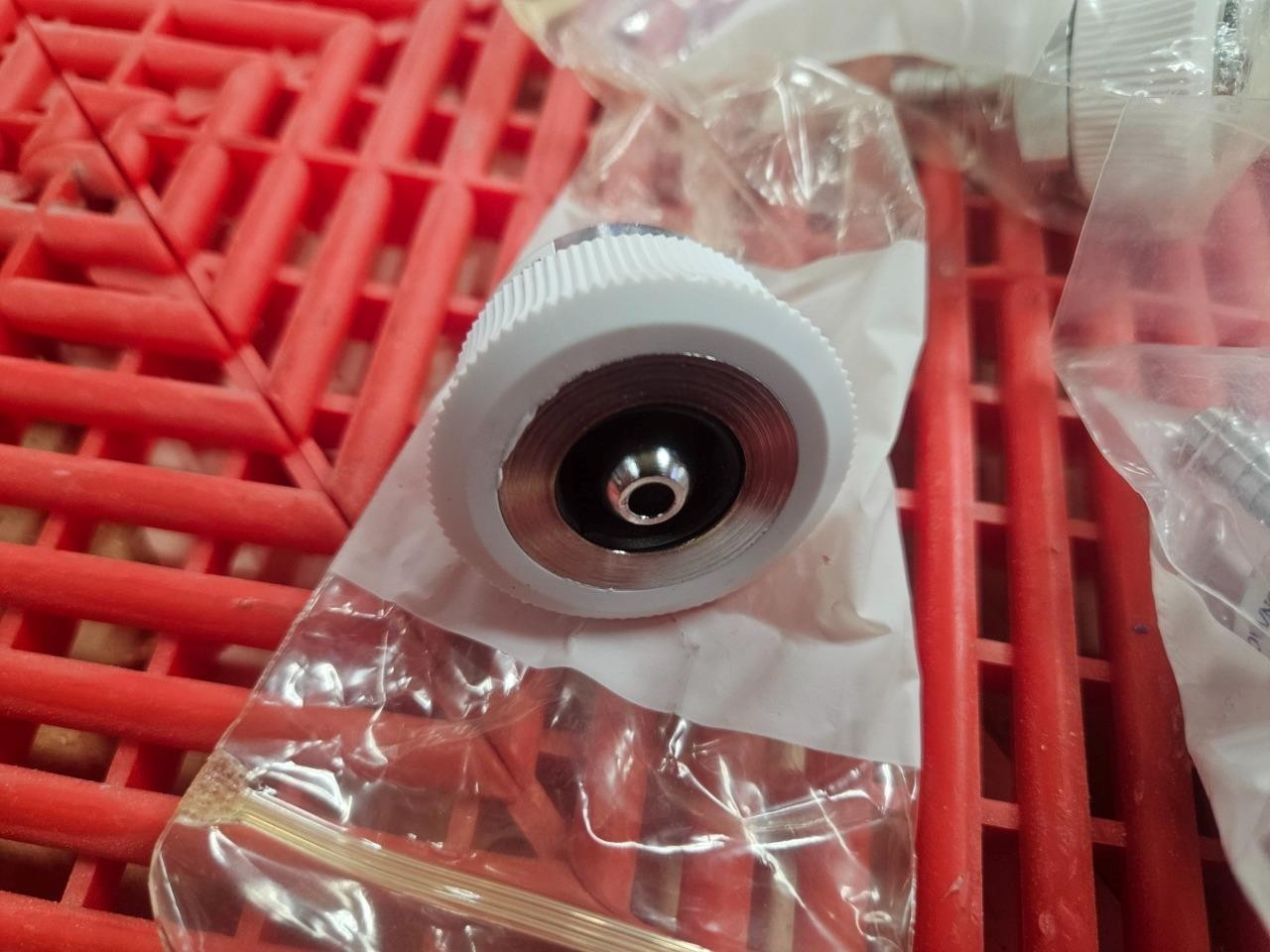 Precision Medical -0318 DISS Female Coupler x 1/4" Hose Barb - New - Image 4