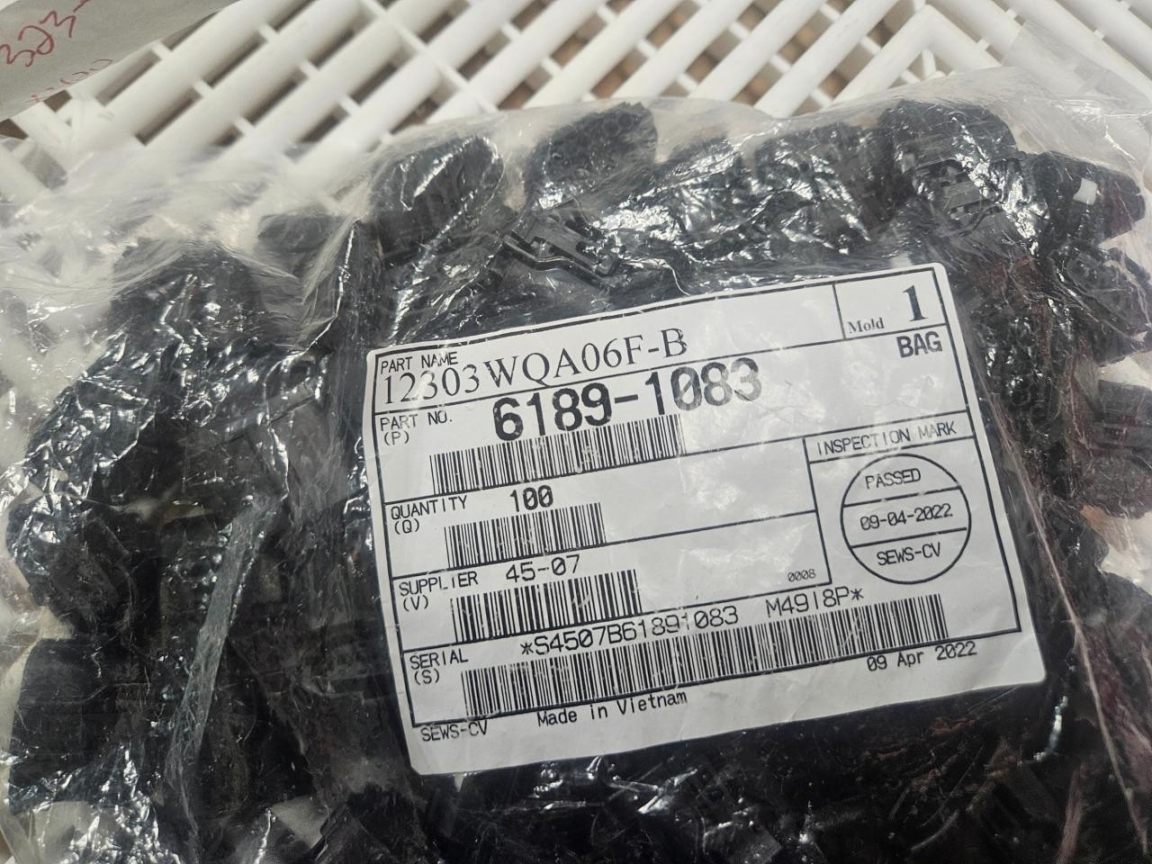 (Qty 100) New Sumitomo 6189-1083 Sealed Connector 6 Way CID2060A-0.64-21 - New - Image 4