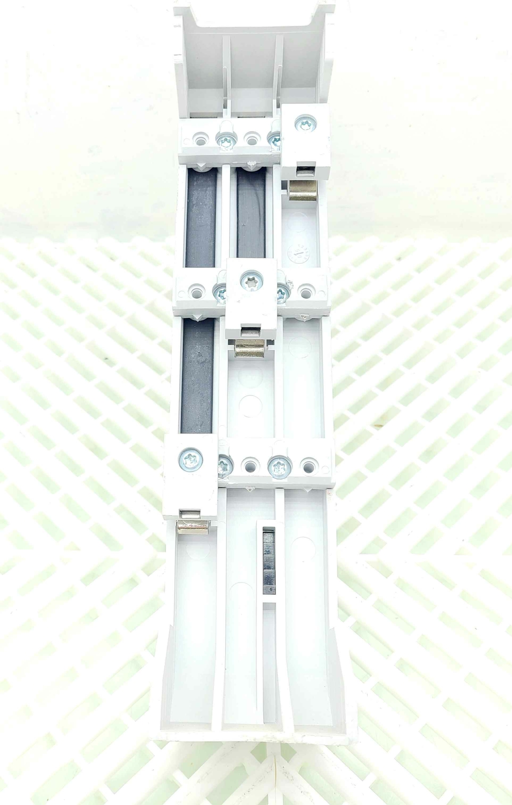 Rittal SV 3036.000 OM Adapters 690VAC 63A 3-Pole Busbars w/ Cables - Used - Image 6