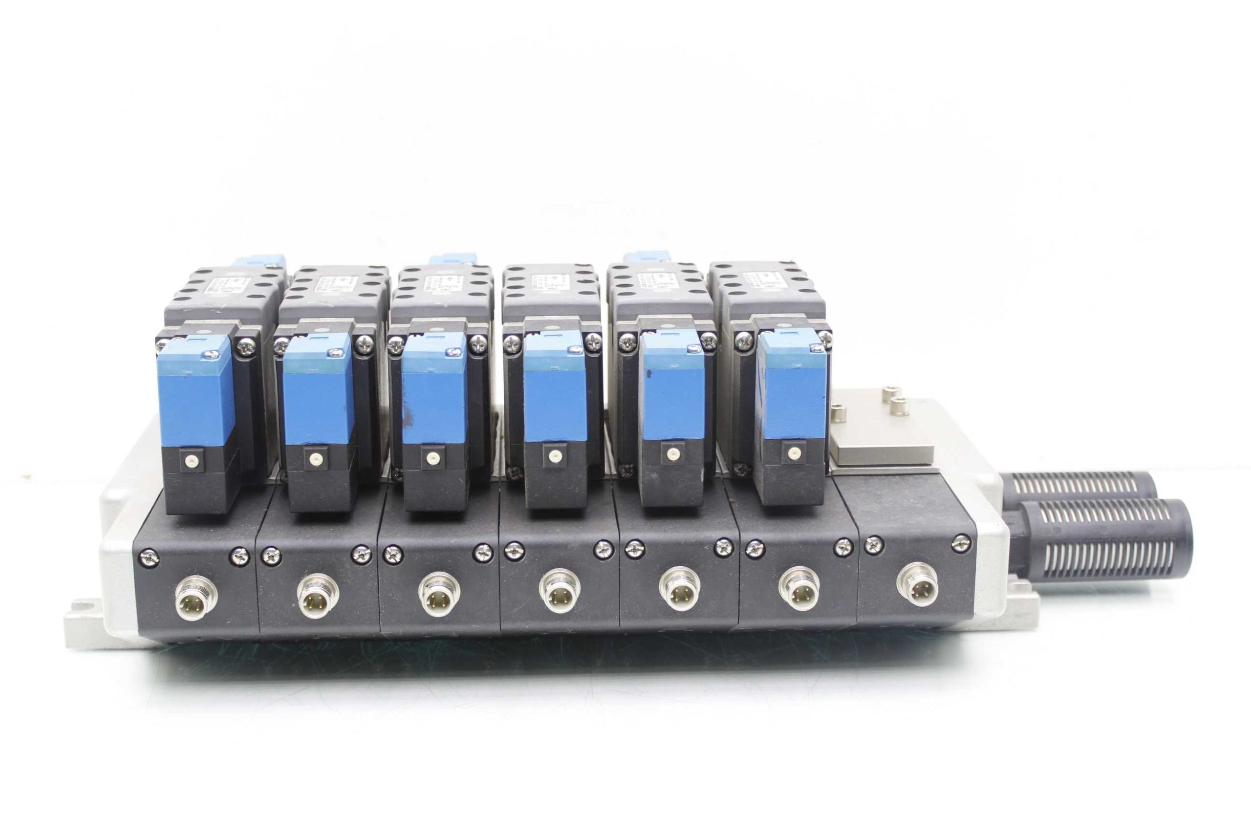 SMC VSS8-6-FG-D-3EZ-V1 9 Solenoid Manifold - Used - Image 18