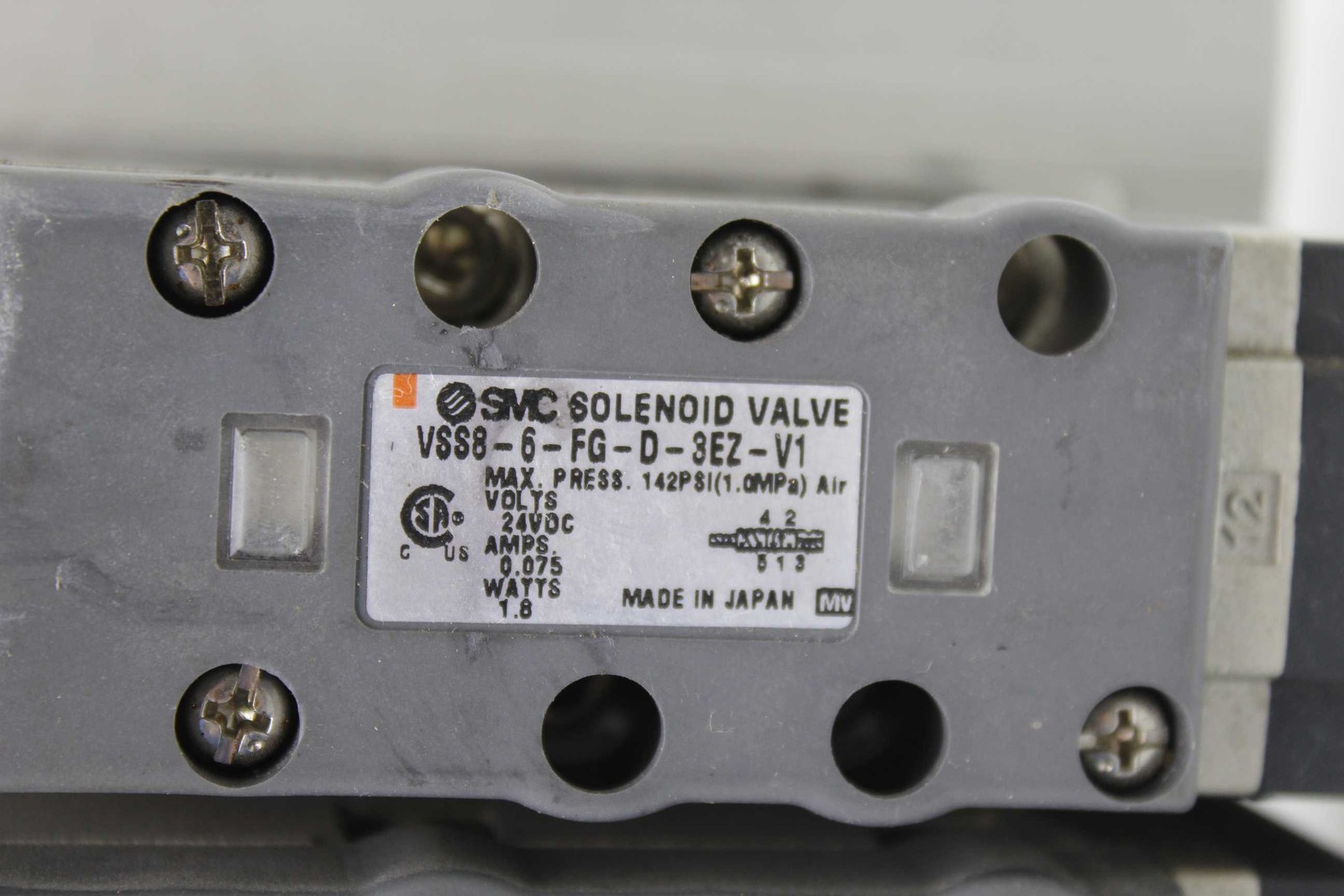 SMC VSS8-6-FG-D-3EZ-V1 9 Solenoid Manifold - Used - Image 8