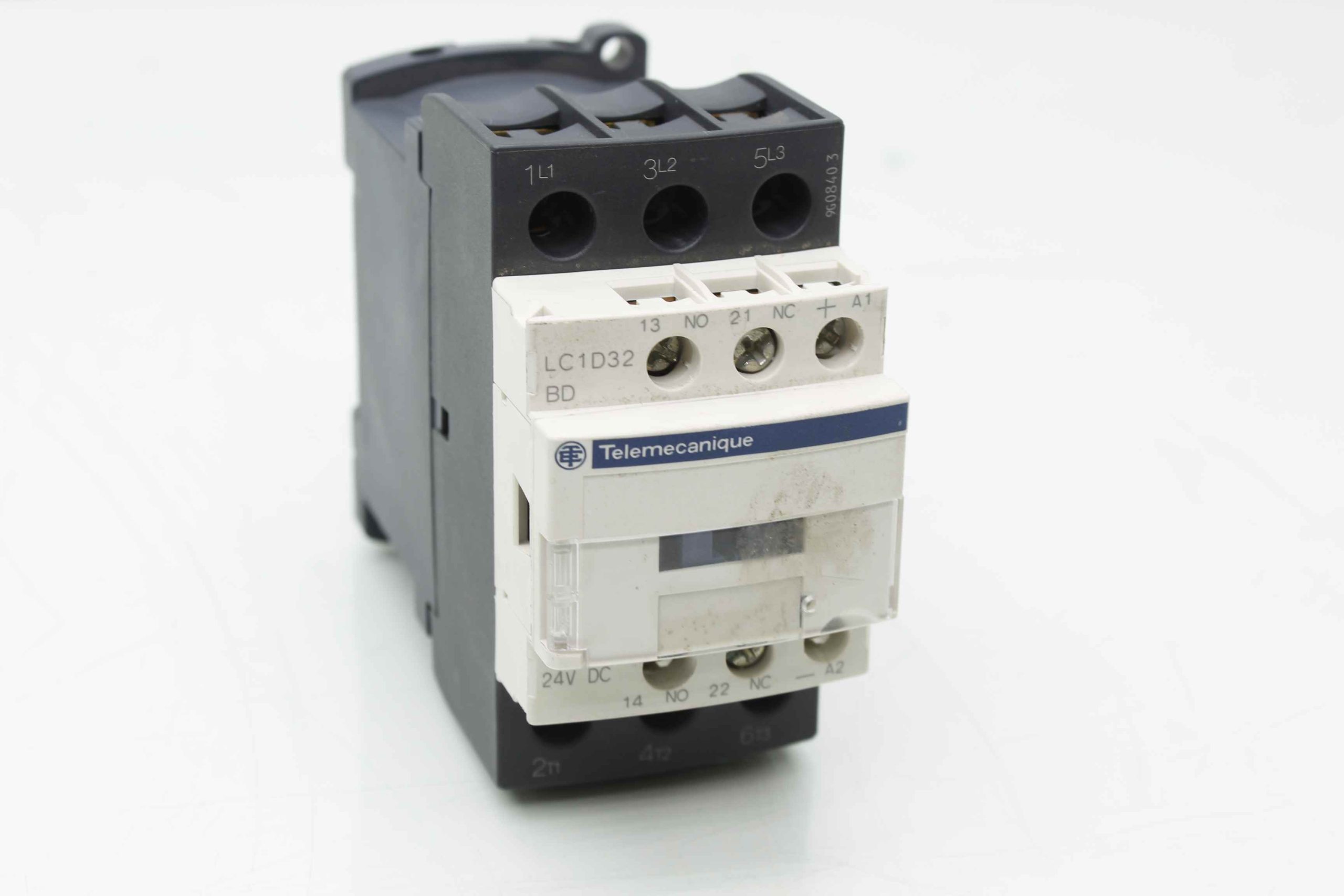 Schneider LC1D32BD Contactor 32A 24DC Coil Telemecanique - Used - Image 7