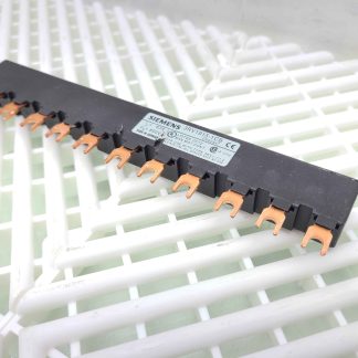 Siemens 3RV1915-1CB 3-Phase Comb Busbar 690Vac, 63A - Used