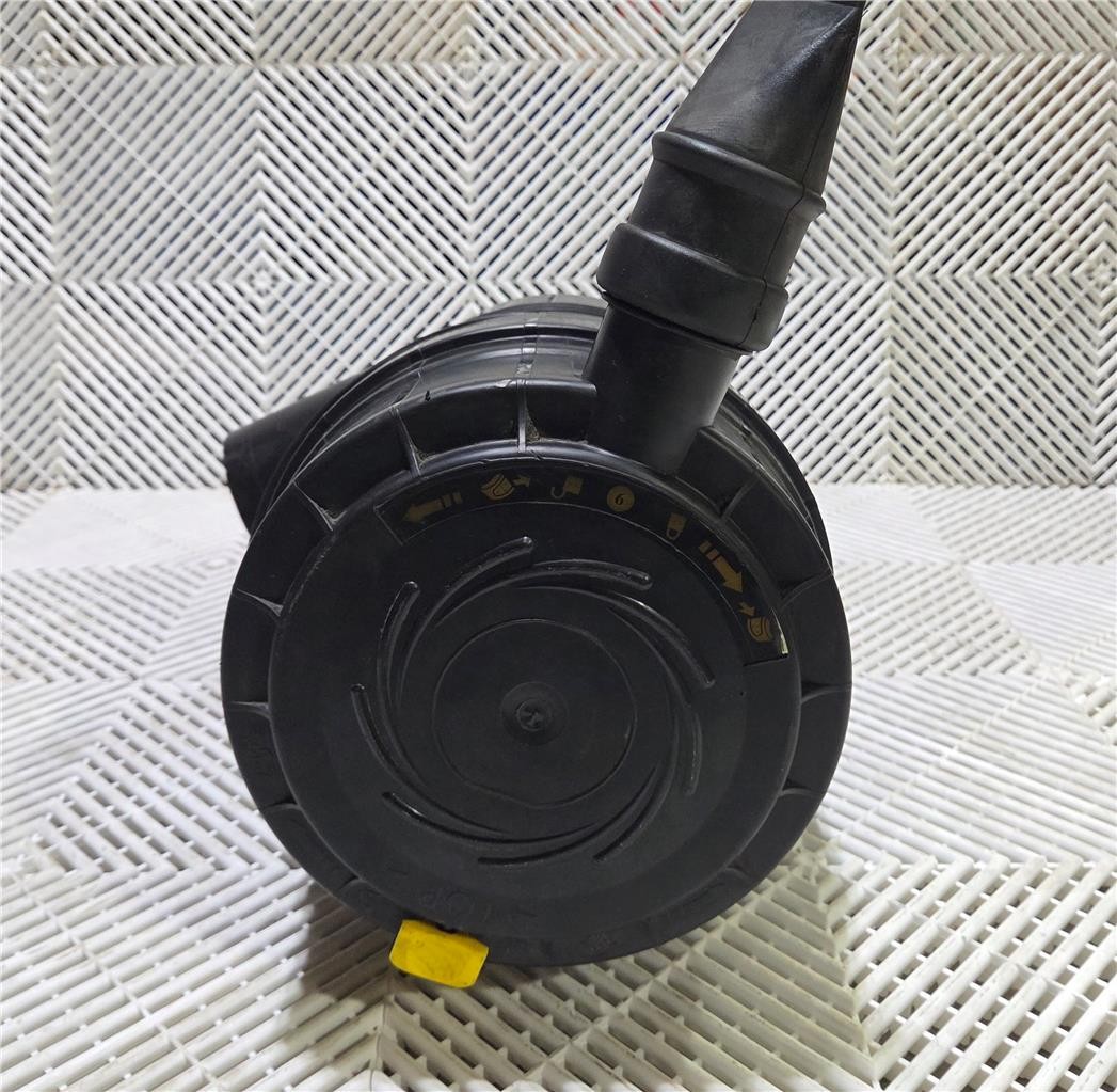 Sullair Air Compressor Air Filter Assembly w/ Sullair Optimalair 02250127-684 - Used - Image 5