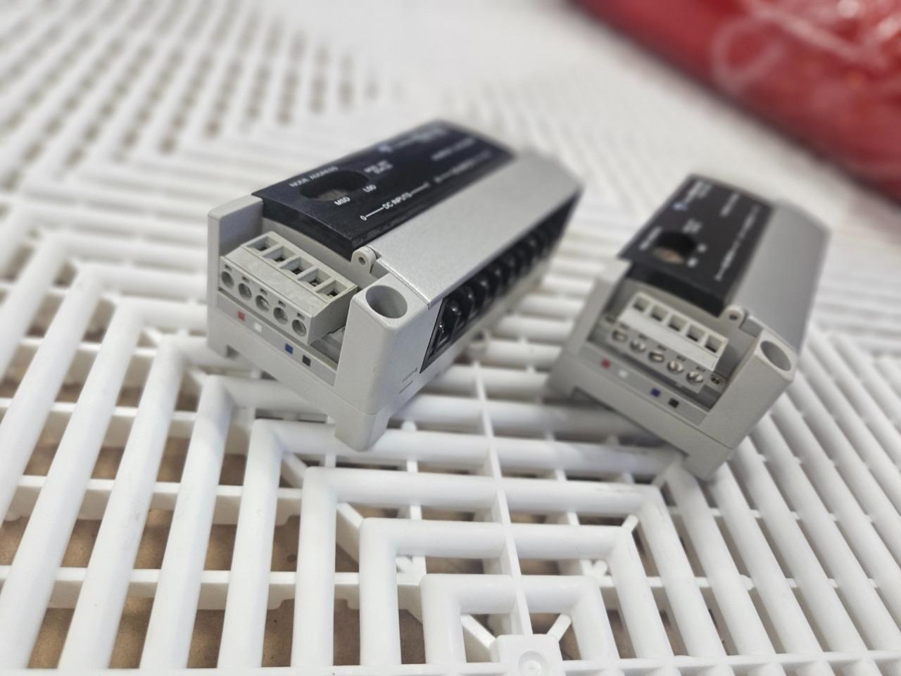 2 Allen Bradley 1790-T16BV0 Expansion Unit 16 Channel DC Input - Used - Image 12