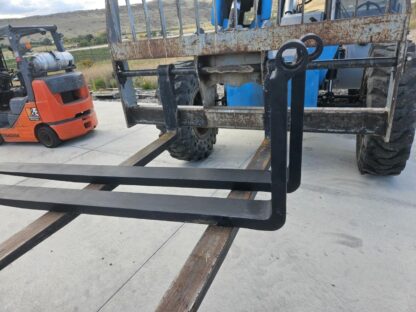 2 Telehandler Forks 5" x 72" x 2-1/4" Pin Shaft Mount 10800 lb for Genie JLG - Seller refurbished - Image 13