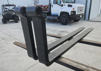 2 Telehandler Forks 5" x 72" x 2-1/4" Pin Shaft Mount 10800 lb for Genie JLG - Seller refurbished - Image 18