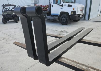 2 Telehandler Forks 5" x 72" x 2-1/4" Pin Shaft Mount 10800 lb for Genie JLG - Seller refurbished