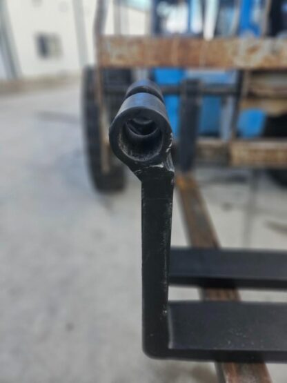 2 Telehandler Forks 5" x 96" x 2-1/4" Pin Shaft Mount 10800 lb for Genie JLG - Seller refurbished - Image 29