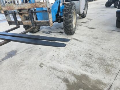 2 Telehandler Forks 5" x 96" x 2-1/4" Pin Shaft Mount 10800 lb for Genie JLG - Seller refurbished - Image 8