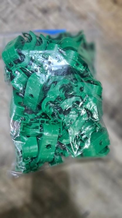 (25) Freightliner 23-13454-000 Green Battery Cable Clamp 2/0 or 4/0 - New - Image 3