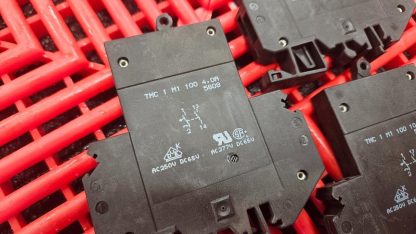 3 Phoenix Contact TMC 1 M1 100 10,0A Thermomagnetic Circuit Breaker - Used - Image 3