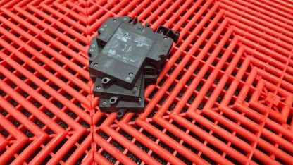 3 Phoenix Contact TMC 1 M1 100 10,0A Thermomagnetic Circuit Breaker - Used - Image 6