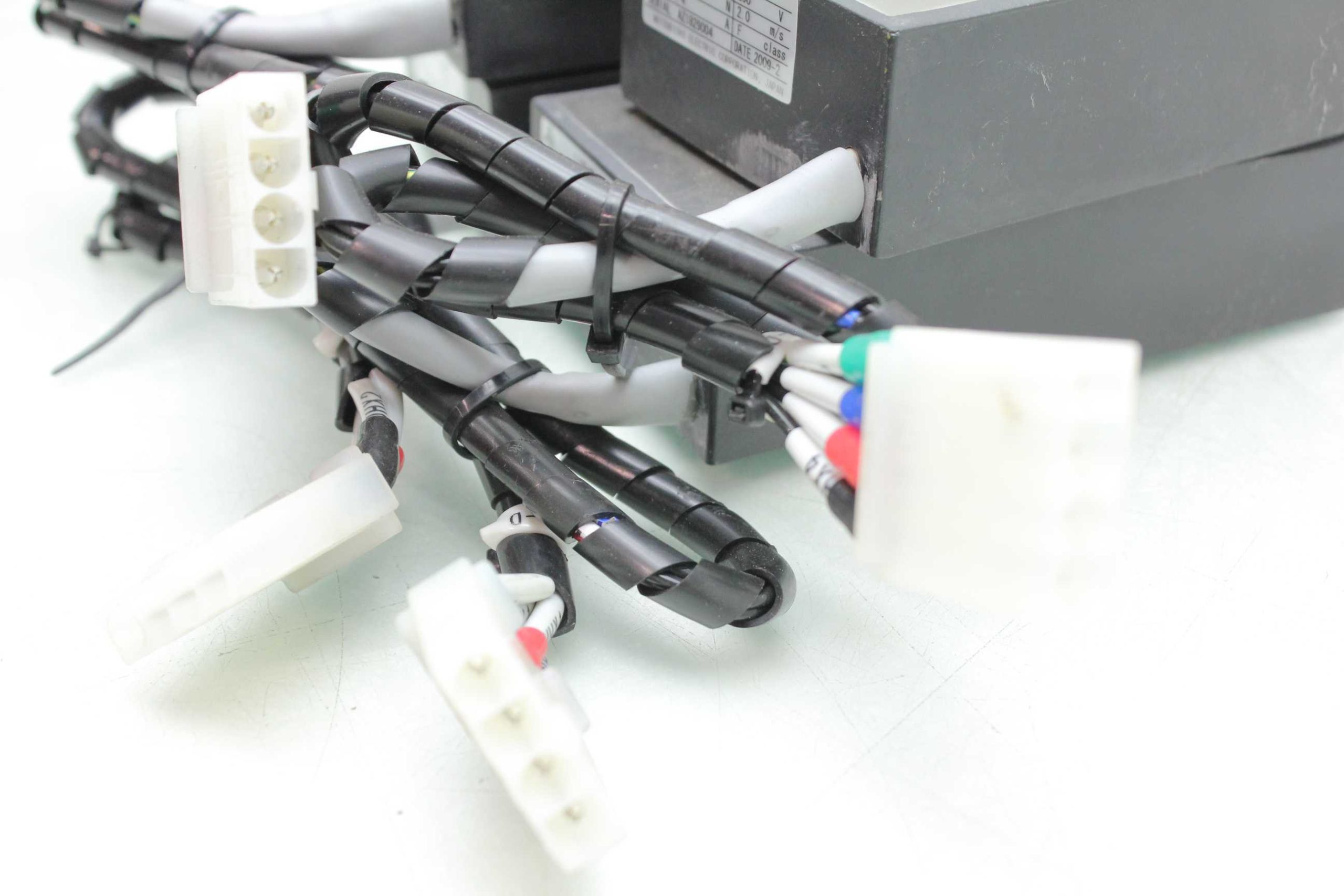 4 Mitsubishi Magnetic Linear Servo Motors LP2A-09M-01F0 with 4 Magnet Tracks - Used - Image 14