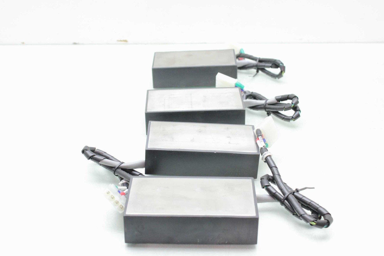 4 Mitsubishi Magnetic Linear Servo Motors LP2A-09M-01F0 with 4 Magnet Tracks - Used - Image 10