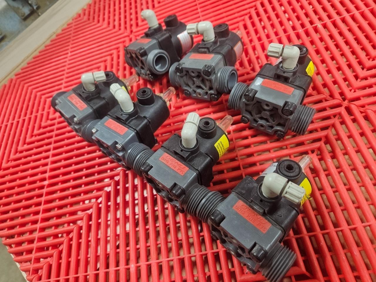 (7) Gemu 610 15D 7 11411/N Pneumatic Pilot Diaphragm Valve DN15 - Used - Image 8