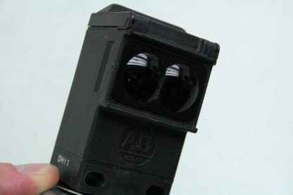 Allen-Bradley 42KRU-9000-QD Photoswitch Industrial Sensors with Cable & Mount - Used - Image 5