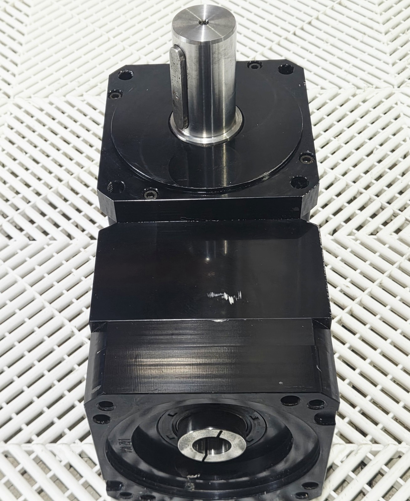 Bayside RA142-015 15:1 Right Angle Planetary Gearhead 142mm Used - Used - Image 8