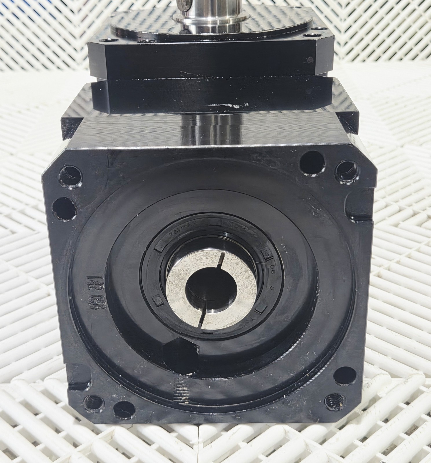 Bayside RA142-015 15:1 Right Angle Planetary Gearhead 142mm Used - Used - Image 9