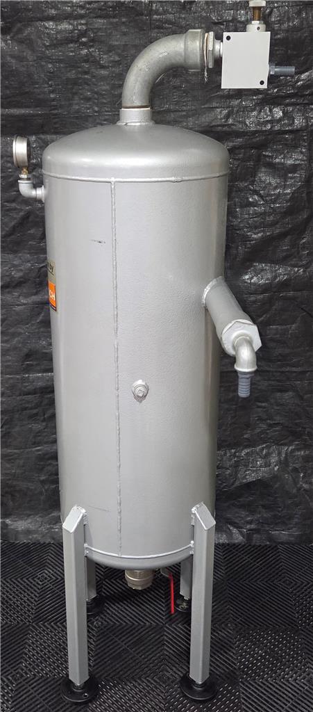 Busch Vacuum Chamber Vertical Vacuum Receiver Tank - Used - Image 19