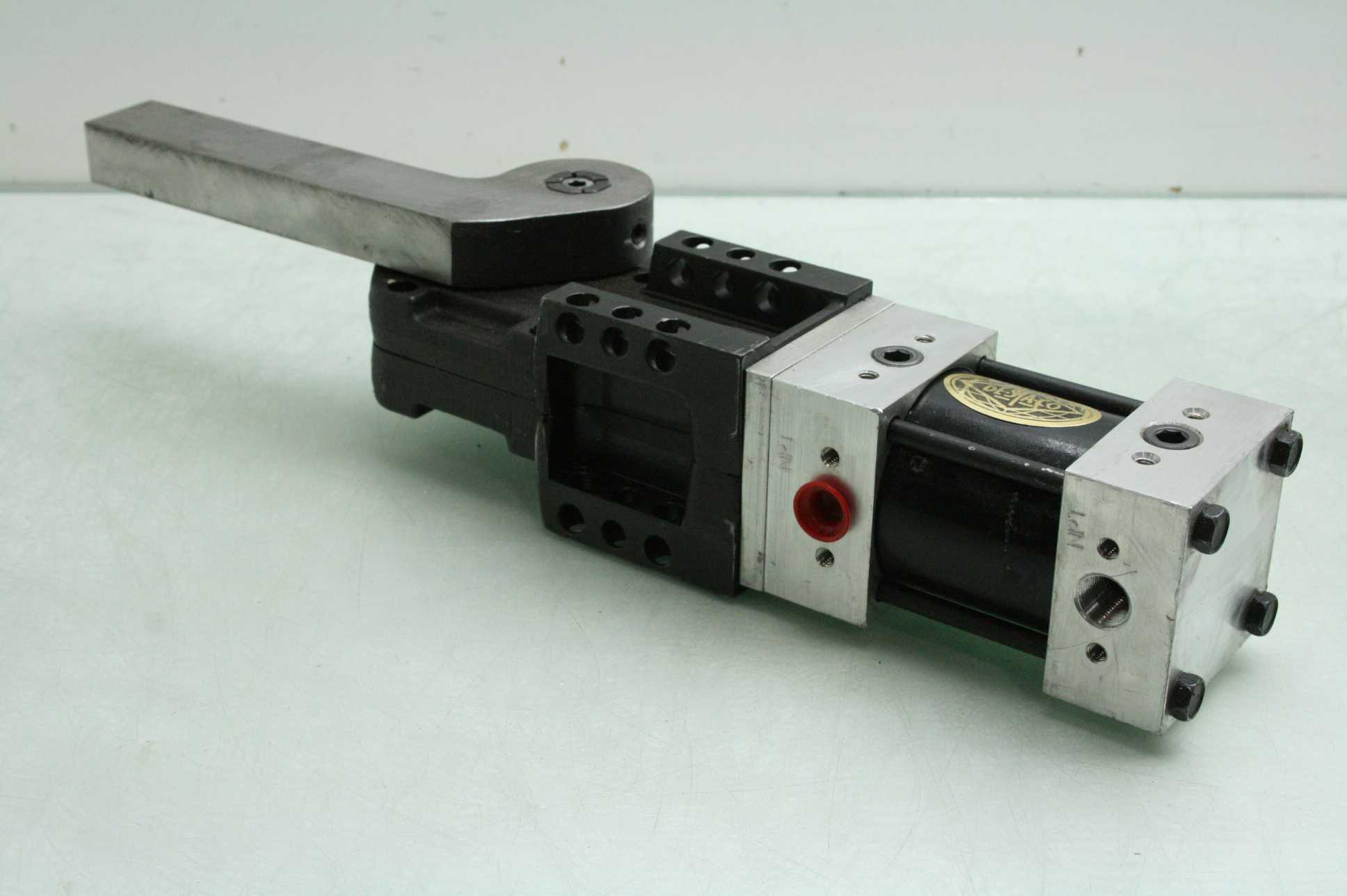 Destaco 991MAL-X15M-180-18 Pneumatic Hold Down Clamp Single Arm - Used - Image 12