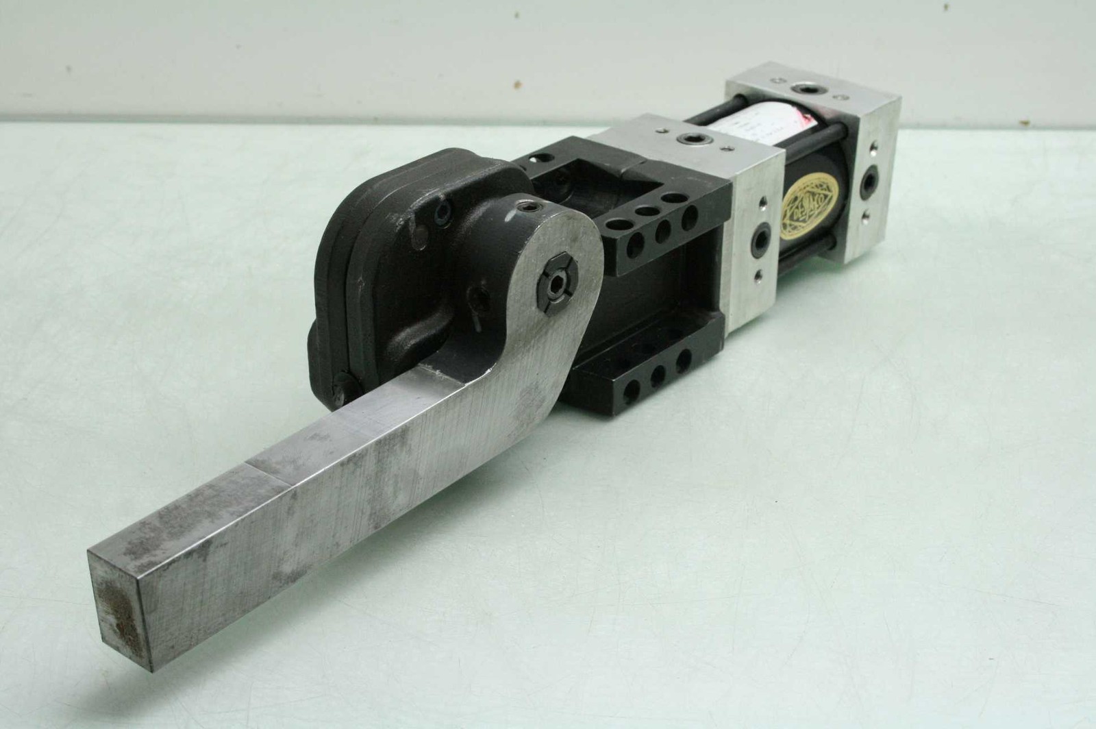 Destaco 991MAL-X15M-180-18 Pneumatic Hold Down Clamp Single Arm - Used - Image 4