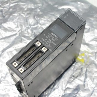 GE Fanuc Series 90-30 / IC693MDL752D / TTL 32 PT Output Module / 5/24 Volt - Used
