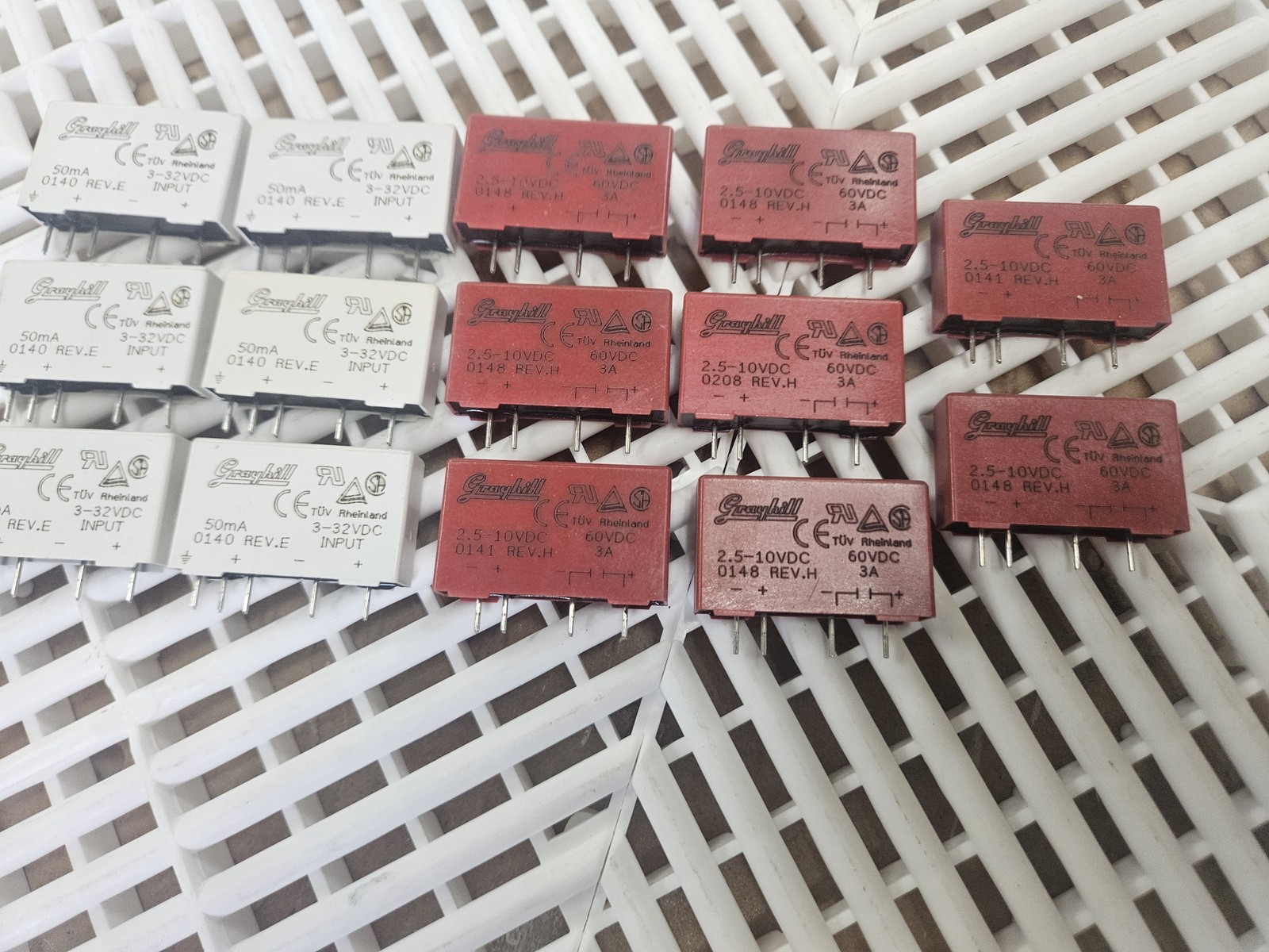 Grayhill 70M-IDC5 & 70M-ODC5 DC I/O Modules Used Lot of 14 - Used - Image 9