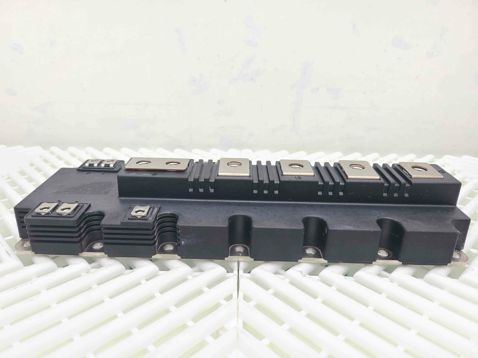 Infineon FF1400R17IP4 PrimePACK Half Bridge Dual IGBT Module 1700V /1400A - Used - Image 3