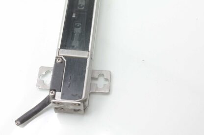 Keyence SL-C20H-T Safety Light Curtain Transmitter - Used - Image 22