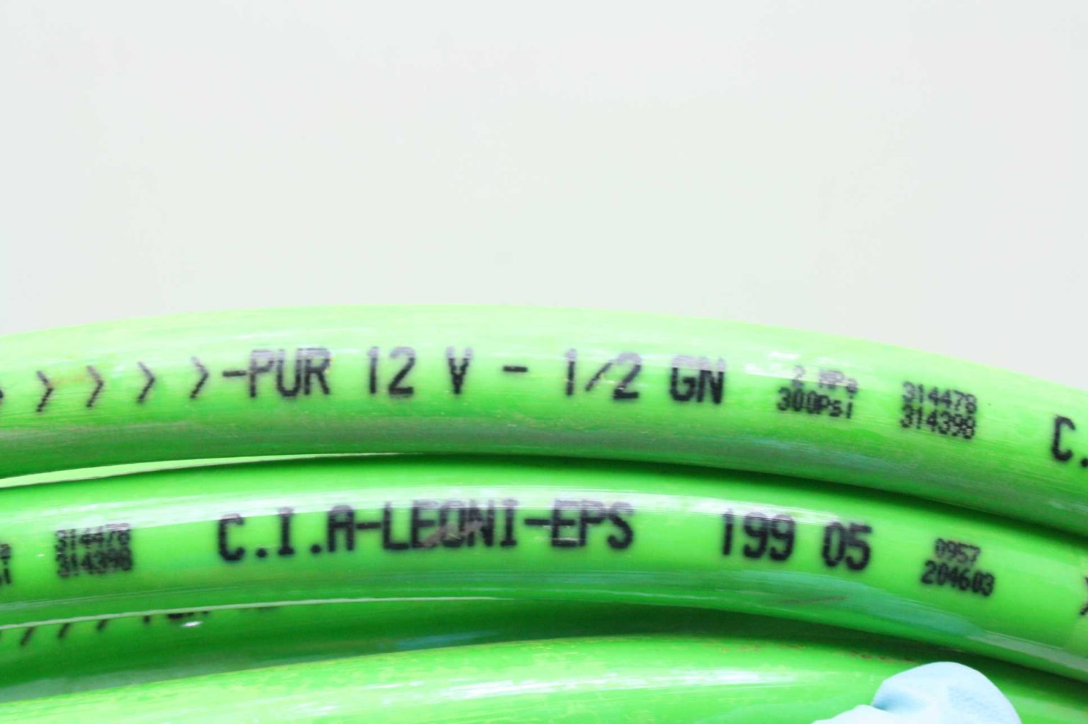 Leoni PUR12V-1/2GN Reinforced Polyurethane Hose / ~15' / 3/8" D / 300