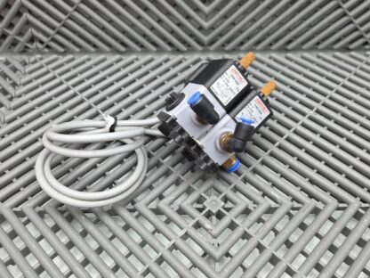 Lot of 2 GEMÜ Type 0322 Pilot Solenoid Valve w/ 2 Murr Elektronik Power Packs - Used - Image 10