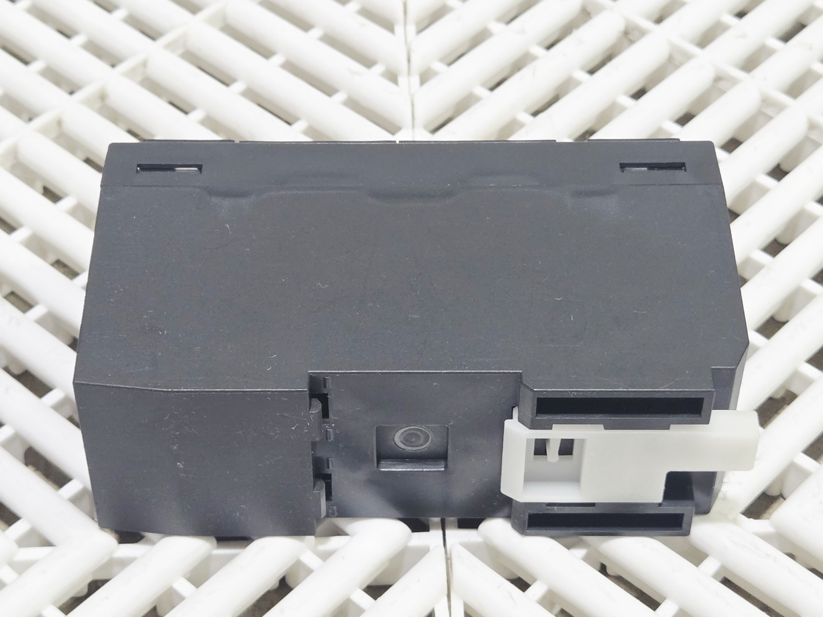 Mitsubishi AJ65VBTCU-68DAVN CC-Link V2 8CH D/A Converter Used Lot of 5 - Used - Image 7