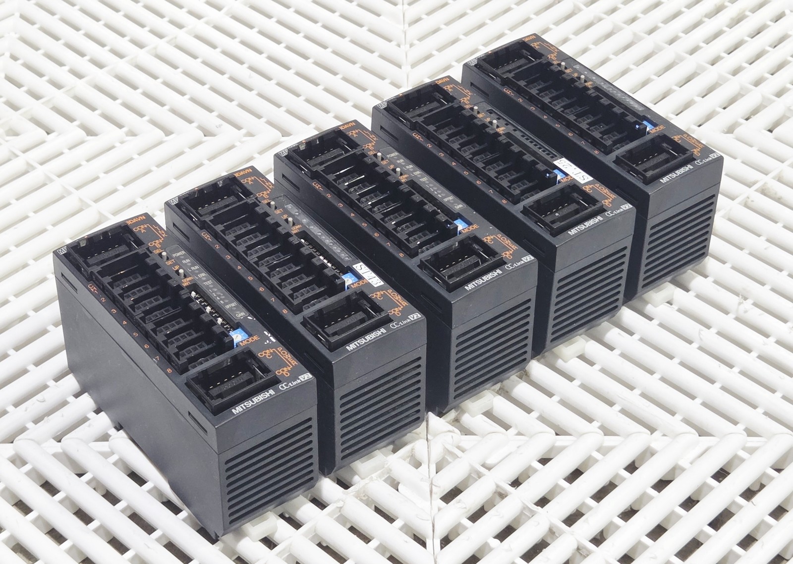 Mitsubishi AJ65VBTCU-68DAVN CC-Link V2 8CH D/A Converter Used Lot of 5 - Used