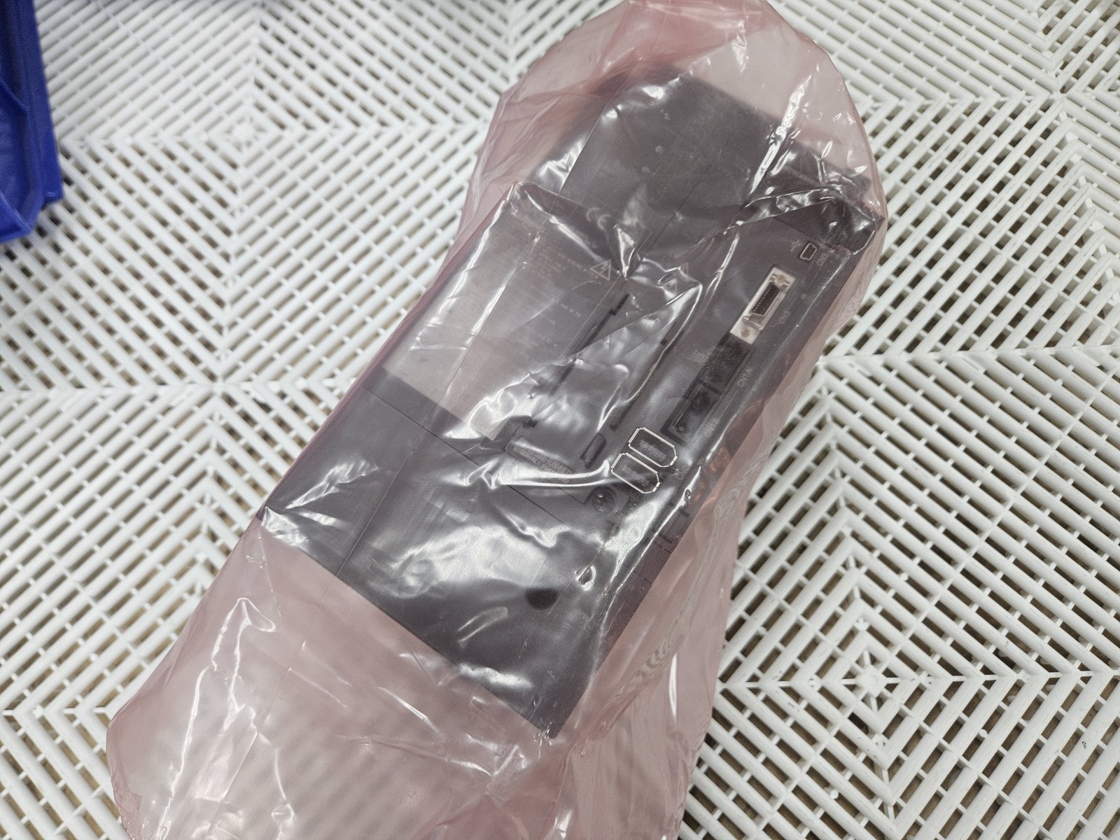 Mitsubishi MR-J3-500B 5kW Melservo AC Servo Drive - Used - Image 9