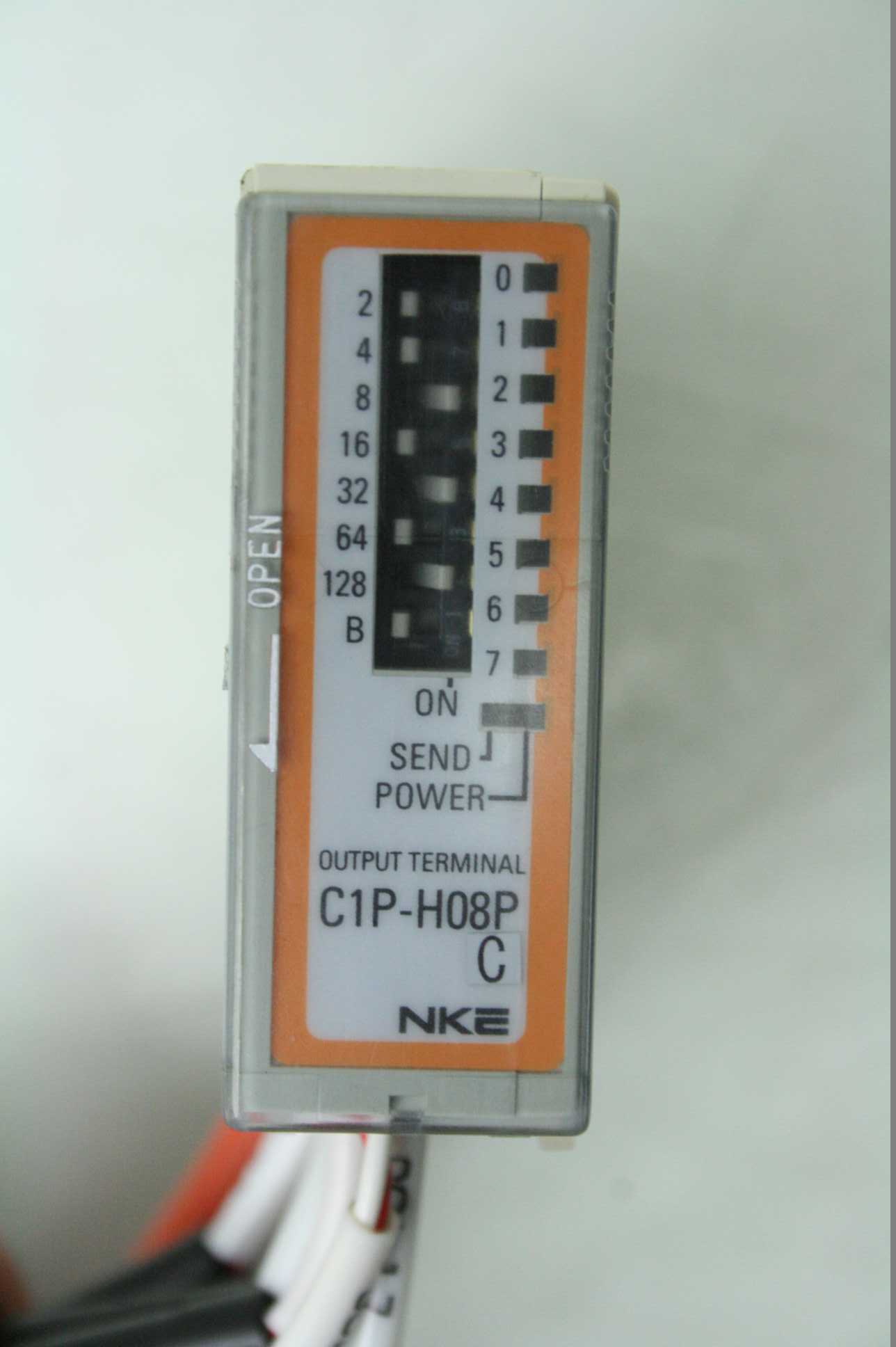 NKE C1P-H08P Digital Output Terminal Module with Cables 8 Output Points 24V DC - Used - Image 15