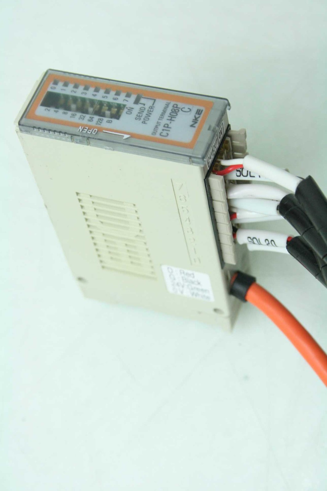 NKE C1P-H08P Digital Output Terminal Module with Cables 8 Output Points 24V DC - Used - Image 3