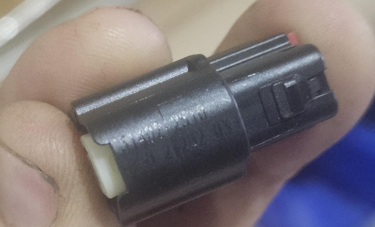 New (360) Molex 31402-2510 Automotive Connector MX64 Female x 1X2 - New - Image 6
