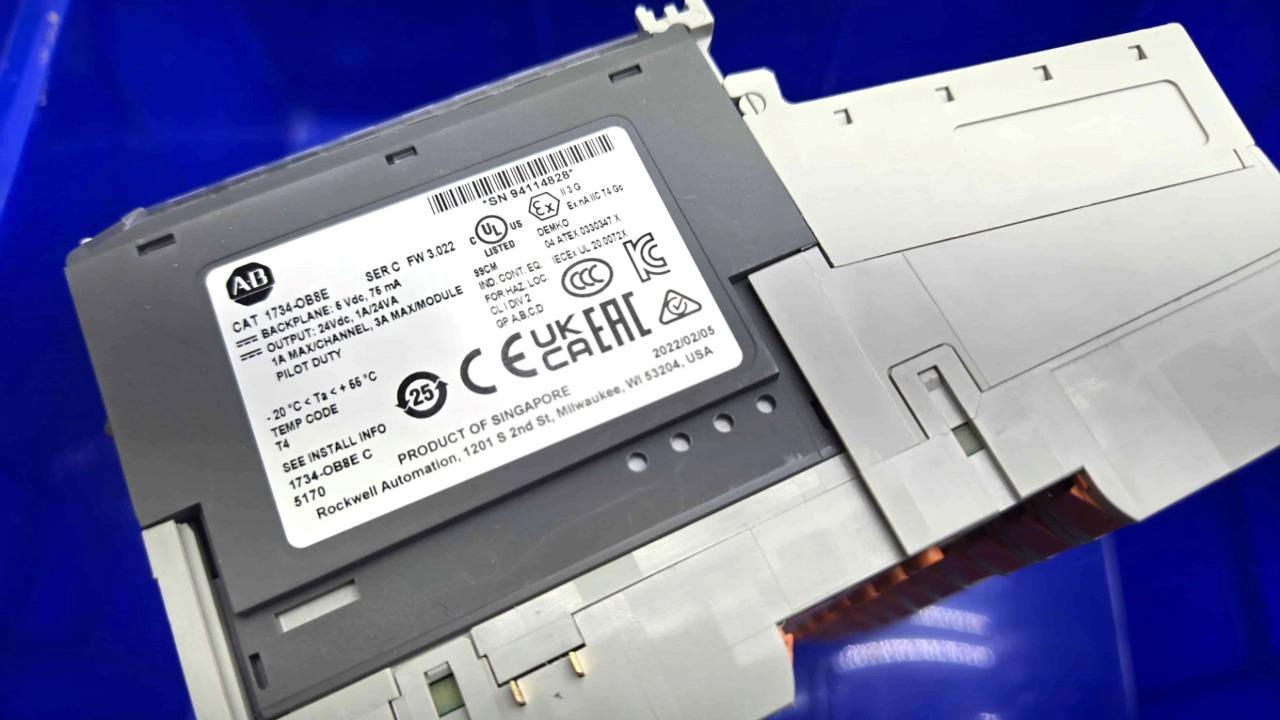 New Allen-Bradley 1734-OB8E Ser C Digital Output Module 8 Point F/W 3.022 - New other (see details) - Image 7