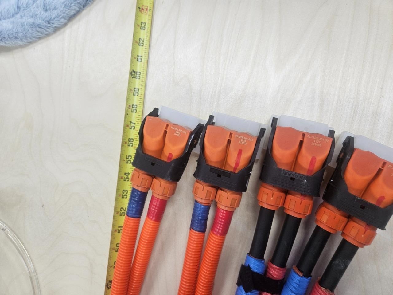 New Amphenol PL282X-301-50 PowerLok G2 Right Angle 1.5m Cable Assembly - New - Image 8