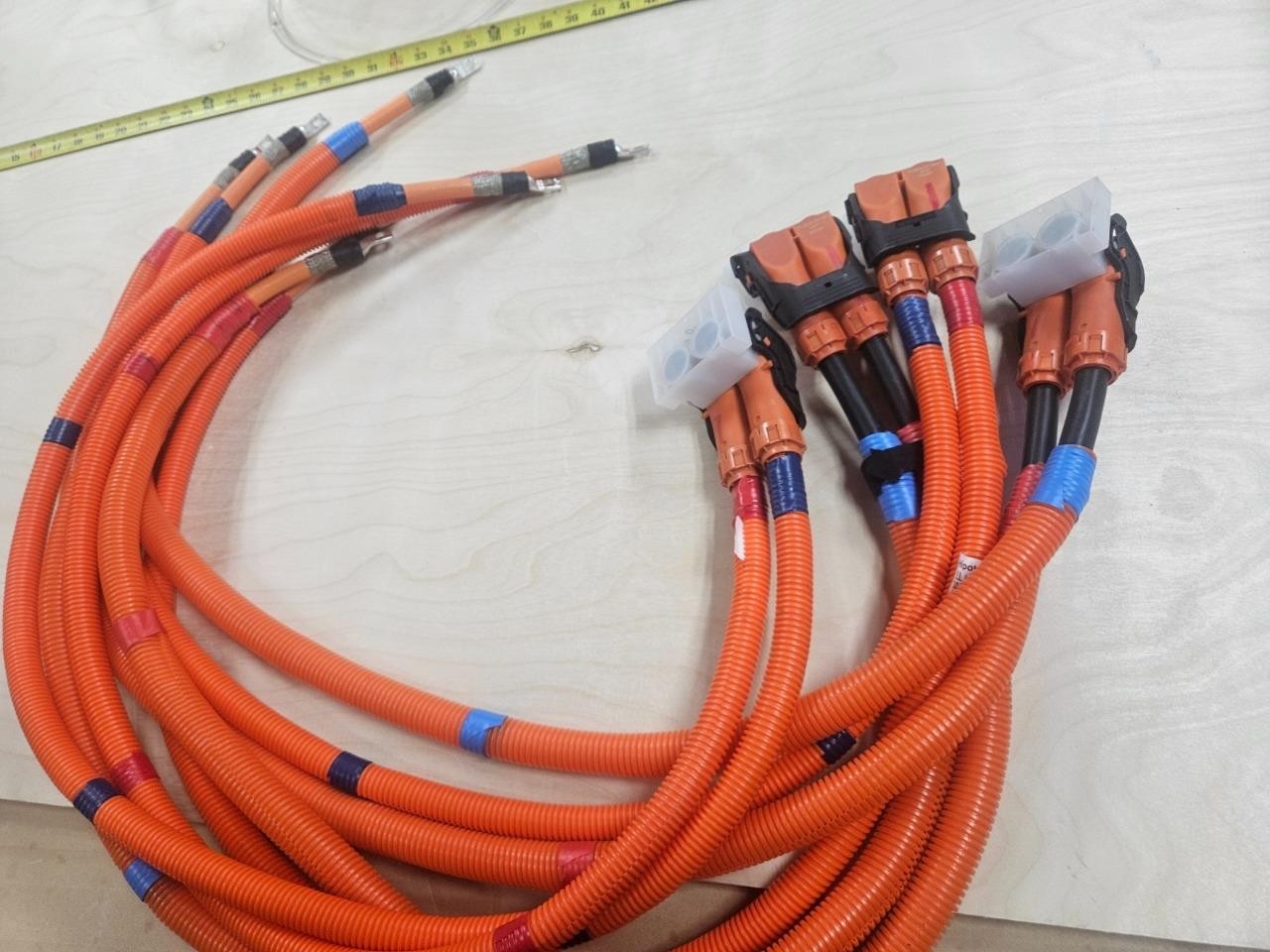 New Amphenol PL282X-301-50 PowerLok G2 Right Angle 1.5m Cable Assembly - New