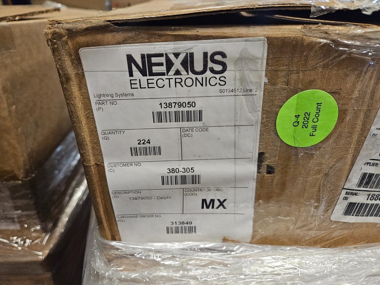 New Box of 224 Aptiv / Delphi 13879050 6 Pos Powerpack Receptacles - New - Image 6