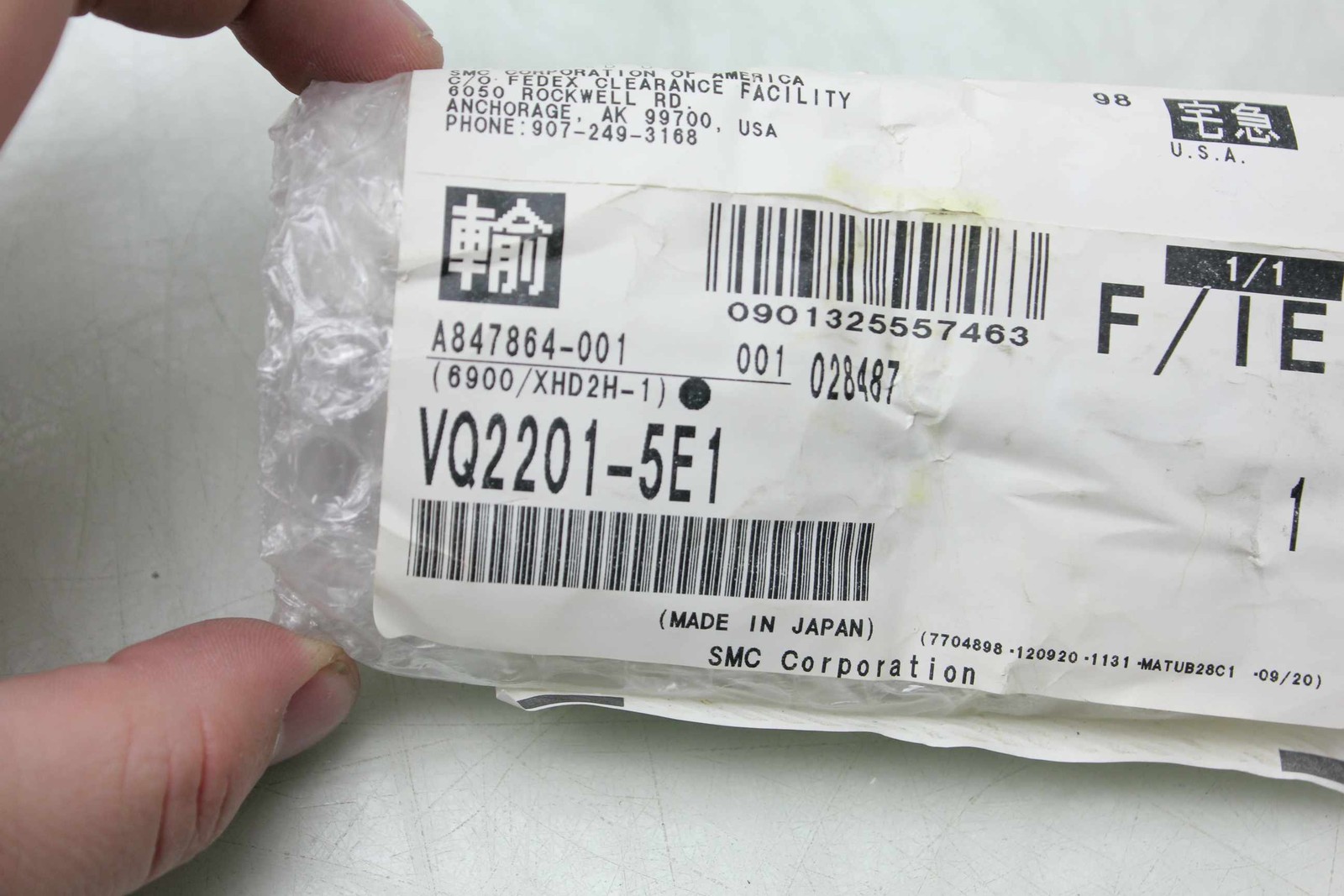 New SMC VQ2201-5E1 Manifold Mount 2 Position Plug-In Solenoid Valve 24V DC - New - Image 4