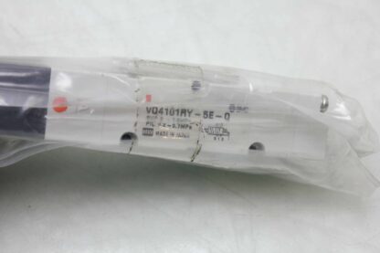New SMC VQ4101RY-5E-Q Solenoid Valve 24V DC 2 Position External Pilot Valve - New - Image 4