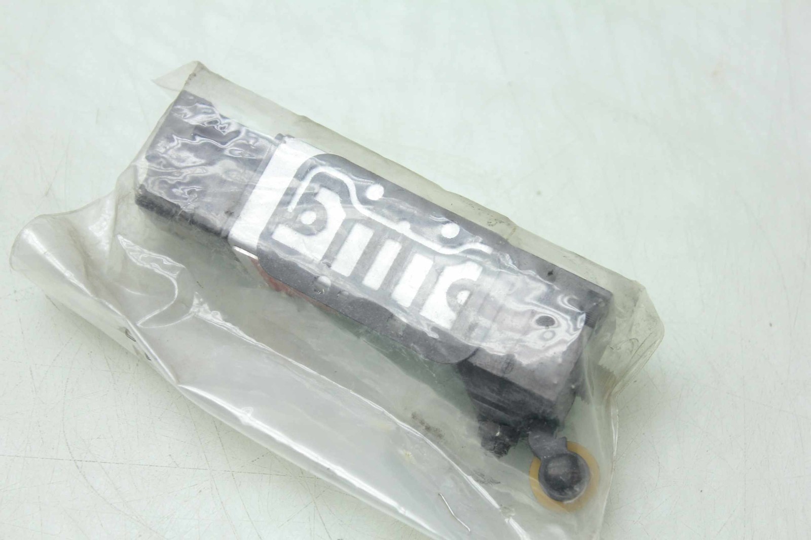 New Schrader Bellows M201-241-05 Roller Plunger Limit Switch - New - Image 6
