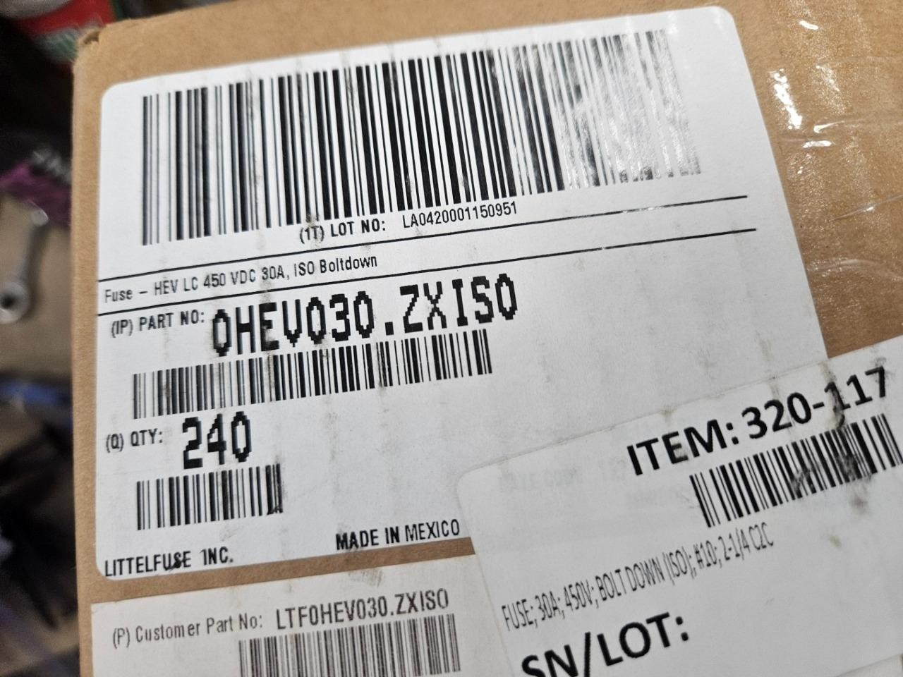 (Qty 2) New Littelfuse 0HEV030.ZXISO Bolt Down EV Fuse 450V / 30A - New - Image 3