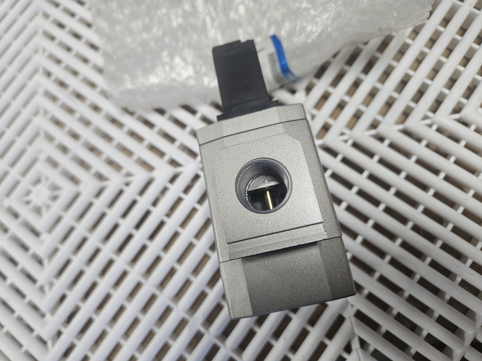 SMC AV4000-04G-5D-Q Solenoid Soft Start Exhaust Valve 24VDC G1/2 New - New - Image 6